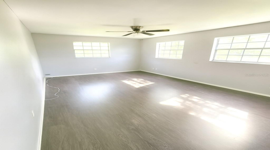 Largo, Florida 33771, 3 Bedroom Bedrooms, ,2 Bathroombathrooms,Residential,For Sale,Country Club Dr,0,Mfrtb8443656