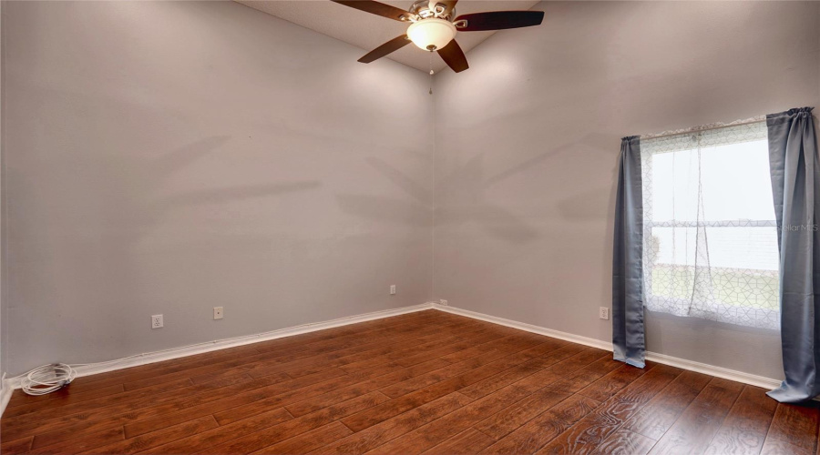Leesburg, Florida 34748, 3 Bedroom Bedrooms, ,2 Bathroombathrooms,Residential,For Sale,Glen Eagle,0,Mfro6436929