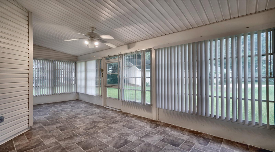 Leesburg, Florida 34748, 3 Bedroom Bedrooms, ,2 Bathroombathrooms,Residential,For Sale,Glen Eagle,0,Mfro6436929