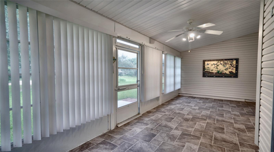 Leesburg, Florida 34748, 3 Bedroom Bedrooms, ,2 Bathroombathrooms,Residential,For Sale,Glen Eagle,0,Mfro6436929