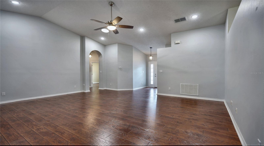 Leesburg, Florida 34748, 3 Bedroom Bedrooms, ,2 Bathroombathrooms,Residential,For Sale,Glen Eagle,0,Mfro6436929