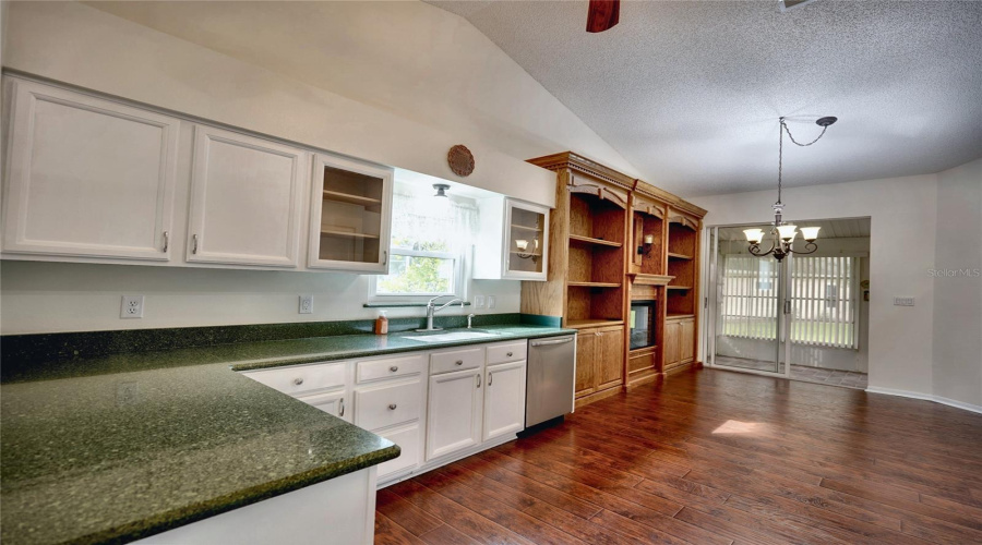 Leesburg, Florida 34748, 3 Bedroom Bedrooms, ,2 Bathroombathrooms,Residential,For Sale,Glen Eagle,0,Mfro6436929