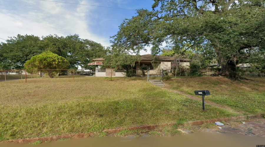 Tampa, Florida 33607, 2 Bedroom Bedrooms, ,1 Bathroombathrooms,Residential,For Sale,Cherry,0,Mfrtb8542771