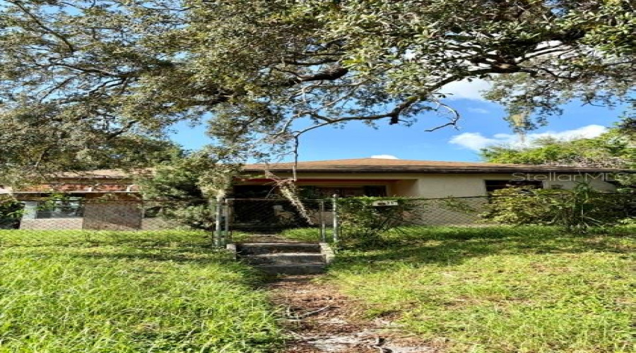 Tampa, Florida 33607, 2 Bedroom Bedrooms, ,1 Bathroombathrooms,Residential,For Sale,Cherry,0,Mfrtb8542771