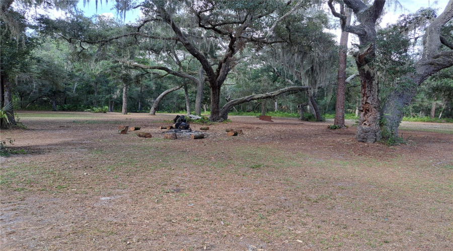 Ocklawaha, Florida 32179, 1 Bedroom Bedrooms, ,1 Bathroombathrooms,Residential,For Sale,95Th St Rd,0,Mfrom731165