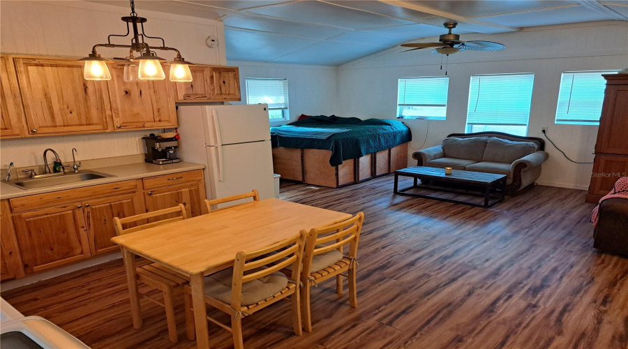 Ocklawaha, Florida 32179, 1 Bedroom Bedrooms, ,1 Bathroombathrooms,Residential,For Sale,95Th St Rd,0,Mfrom731165