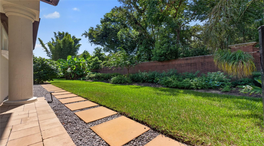 Sanford, Florida 32771, 5 Bedroom Bedrooms, ,7 Bathroombathrooms,Residential,For Sale,Islewood,0,Mfro6433414
