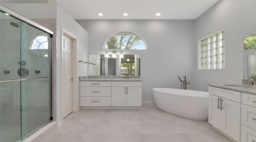 Lakeland, Florida 33812, 4 Bedroom Bedrooms, ,2 Bathroombathrooms,Residential,For Sale,Tanasi,0,Mfrtb8514502