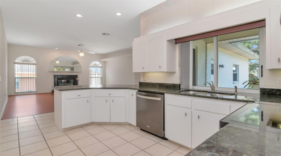 Lakeland, Florida 33812, 4 Bedroom Bedrooms, ,2 Bathroombathrooms,Residential,For Sale,Tanasi,0,Mfrtb8514502