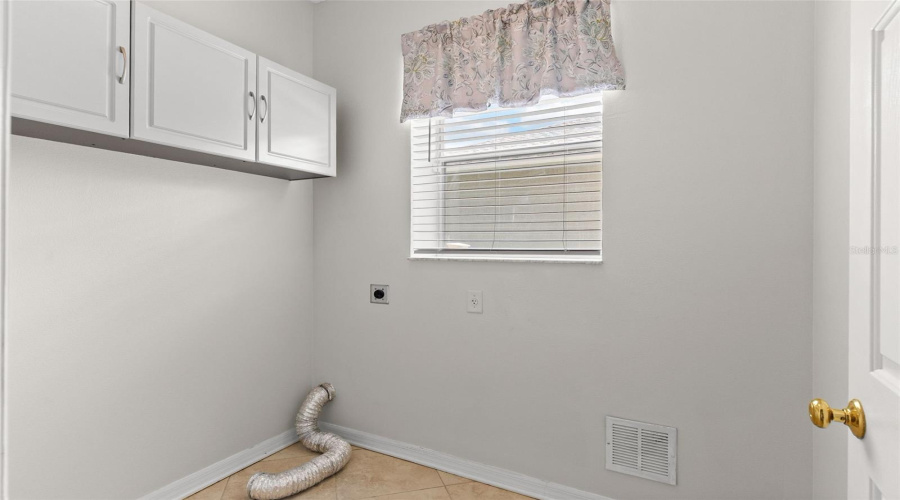 Wesley Chapel, Florida 33545, 5 Bedroom Bedrooms, ,3 Bathroombathrooms,Residential,For Sale,Atwood,0,Mfrtb8538738