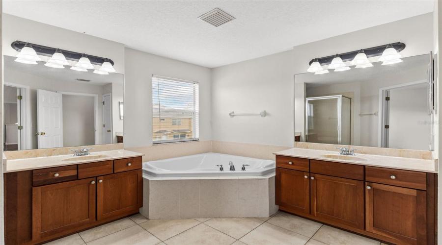 Wesley Chapel, Florida 33545, 5 Bedroom Bedrooms, ,3 Bathroombathrooms,Residential,For Sale,Atwood,0,Mfrtb8538738