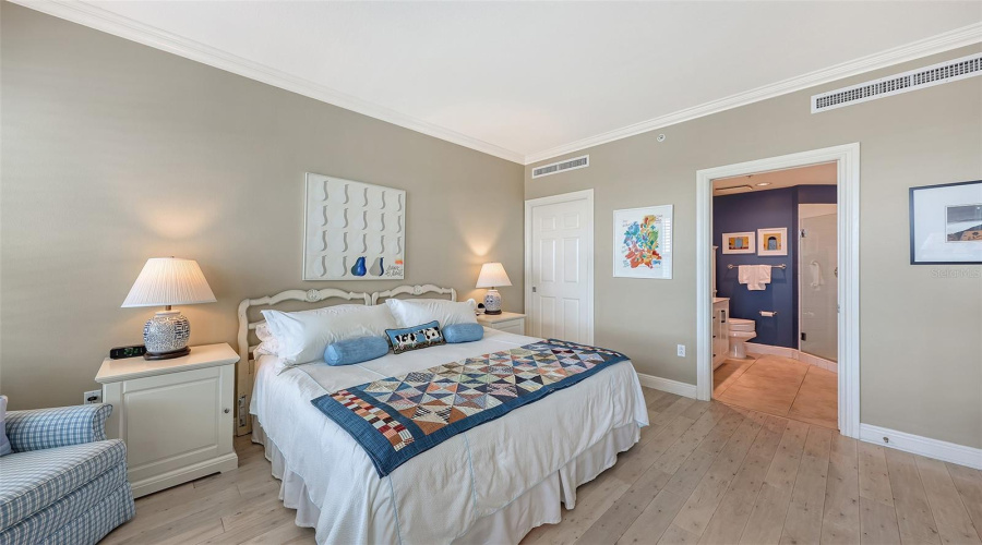 Primary Bedroom Withensuite Bath