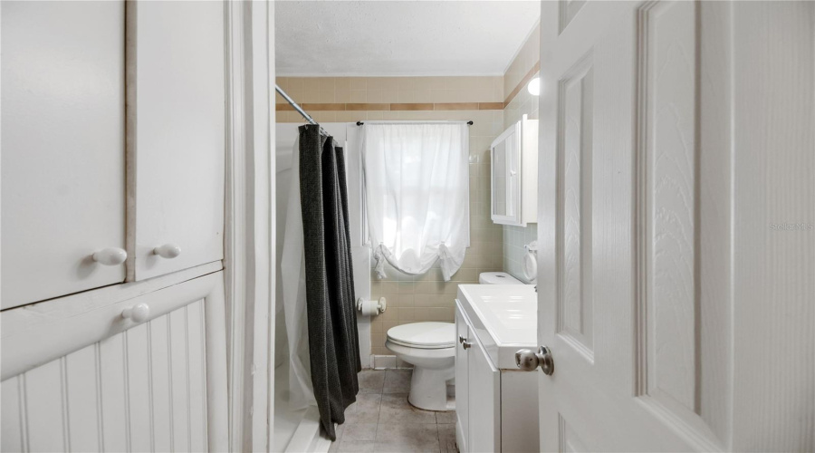 Fruitland Park, Florida 34731, 3 Bedroom Bedrooms, ,1 Bathroombathrooms,Residential,For Sale,Park,0,Mfrg5115436