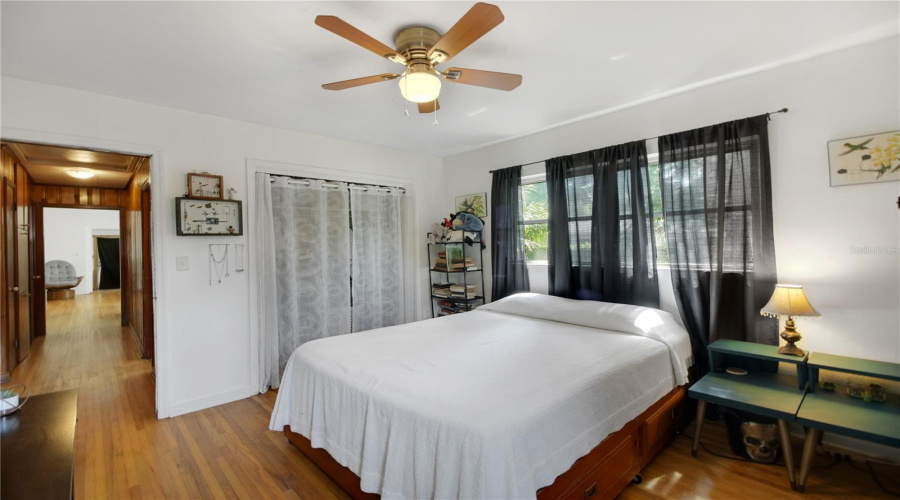 Fruitland Park, Florida 34731, 3 Bedroom Bedrooms, ,1 Bathroombathrooms,Residential,For Sale,Park,0,Mfrg5115436