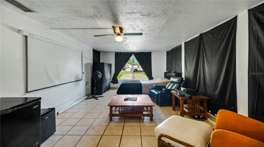 Fruitland Park, Florida 34731, 3 Bedroom Bedrooms, ,1 Bathroombathrooms,Residential,For Sale,Park,0,Mfrg5115436