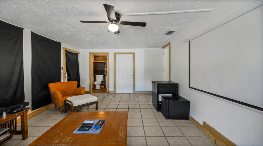 Fruitland Park, Florida 34731, 3 Bedroom Bedrooms, ,1 Bathroombathrooms,Residential,For Sale,Park,0,Mfrg5115436