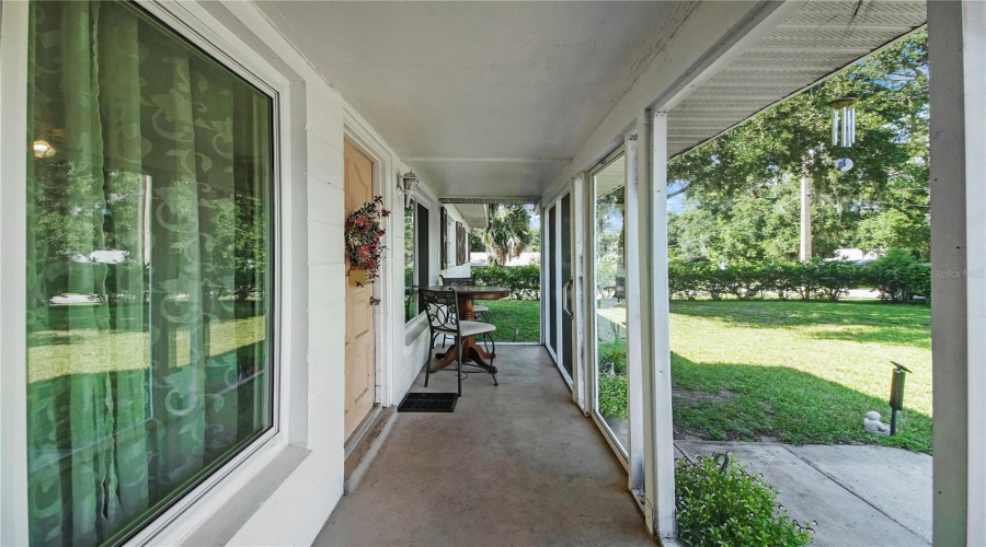 Fruitland Park, Florida 34731, 3 Bedroom Bedrooms, ,1 Bathroombathrooms,Residential,For Sale,Park,0,Mfrg5115436