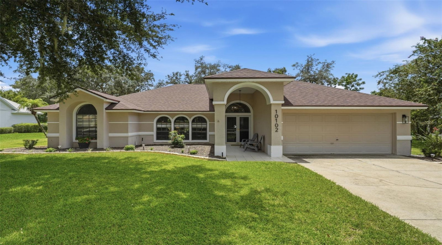 Inviting Front Entry With Seating Area