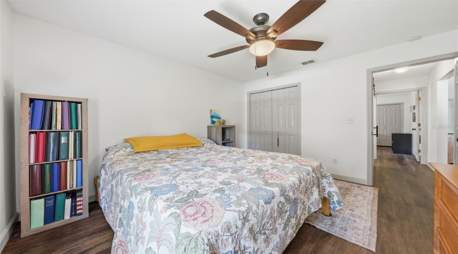 Leesburg, Florida 34788, 3 Bedroom Bedrooms, ,2 Bathroombathrooms,Residential,For Sale,Silver Bluff,0,Mfrg5116323
