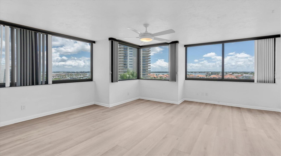 Clearwater Beach, Florida 33767, 2 Bedroom Bedrooms, ,2 Bathroombathrooms,Residential,For Sale,Gulf,0,Mfrtb8537218