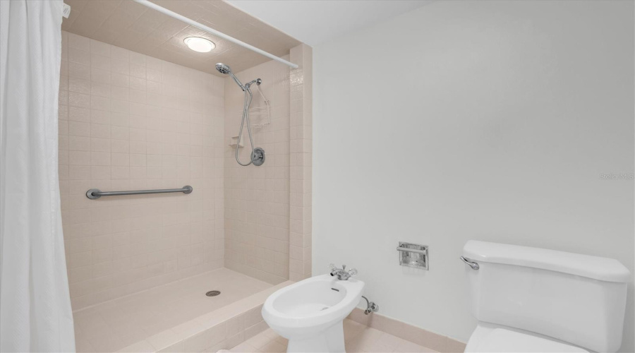 Clearwater Beach, Florida 33767, 2 Bedroom Bedrooms, ,2 Bathroombathrooms,Residential,For Sale,Gulf,0,Mfrtb8537218