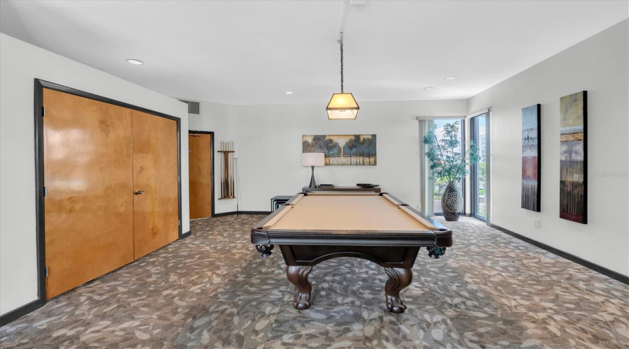 Clearwater Beach, Florida 33767, 2 Bedroom Bedrooms, ,2 Bathroombathrooms,Residential,For Sale,Gulf,0,Mfrtb8537218