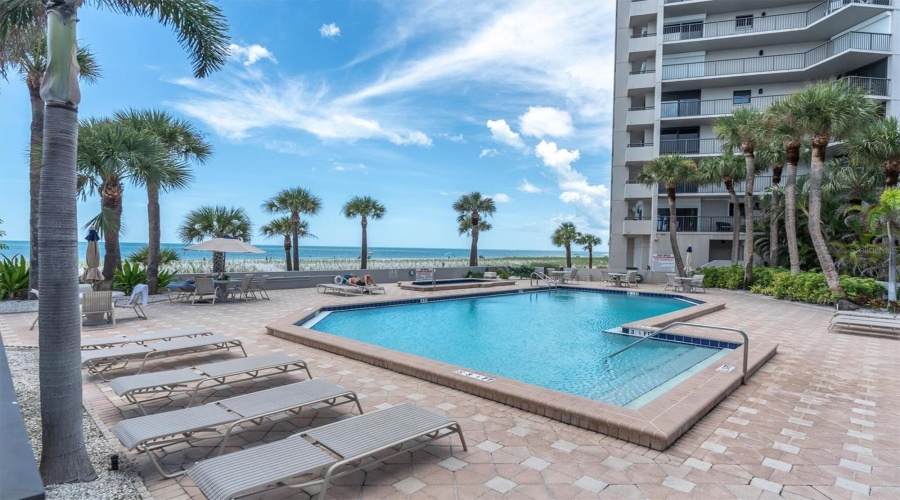 Clearwater Beach, Florida 33767, 2 Bedroom Bedrooms, ,2 Bathroombathrooms,Residential,For Sale,Gulf,0,Mfrtb8537218