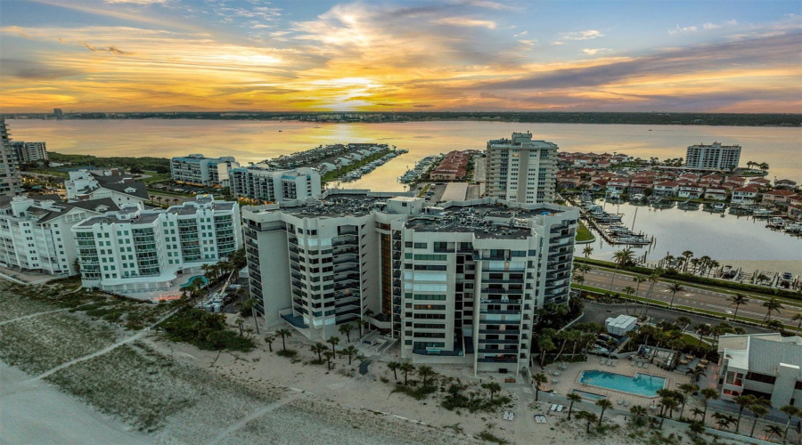 Clearwater Beach, Florida 33767, 2 Bedroom Bedrooms, ,2 Bathroombathrooms,Residential,For Sale,Gulf,0,Mfrtb8537218