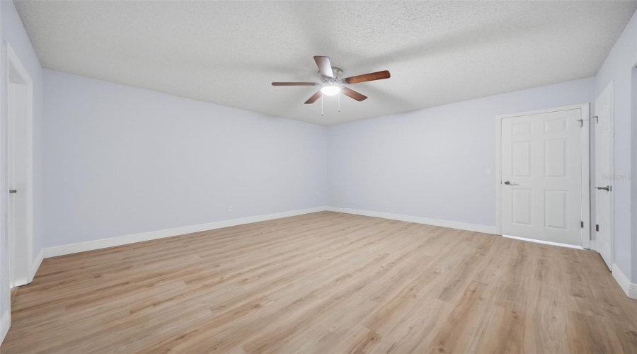 Clearwater, Florida 33763, 2 Bedroom Bedrooms, ,2 Bathroombathrooms,Residential,For Sale,Ecuadorian,0,Mfrtb8520162