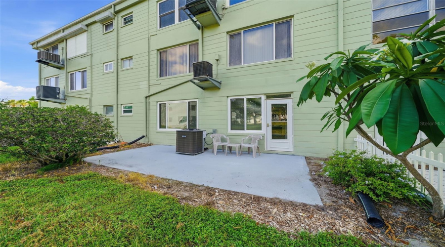 Clearwater, Florida 33763, 2 Bedroom Bedrooms, ,2 Bathroombathrooms,Residential,For Sale,Ecuadorian,0,Mfrtb8520162