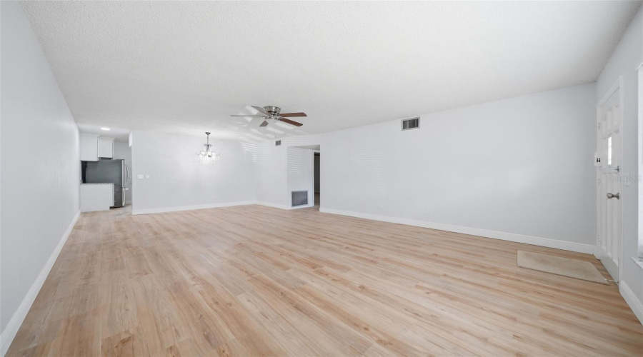 Clearwater, Florida 33763, 2 Bedroom Bedrooms, ,2 Bathroombathrooms,Residential,For Sale,Ecuadorian,0,Mfrtb8520162