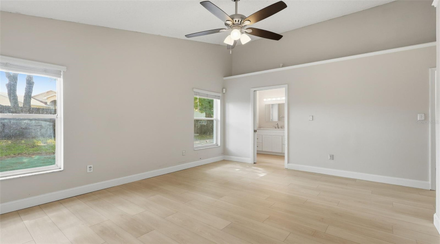 Oviedo, Florida 32765, 3 Bedroom Bedrooms, ,2 Bathroombathrooms,Residential,For Sale,Aquarius,0,Mfro6411427