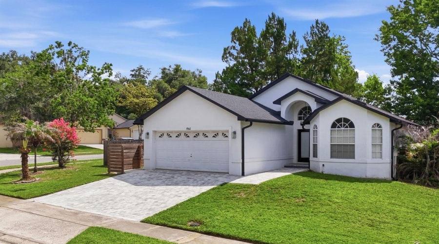 Oviedo, Florida 32765, 3 Bedroom Bedrooms, ,2 Bathroombathrooms,Residential,For Sale,Aquarius,0,Mfro6411427