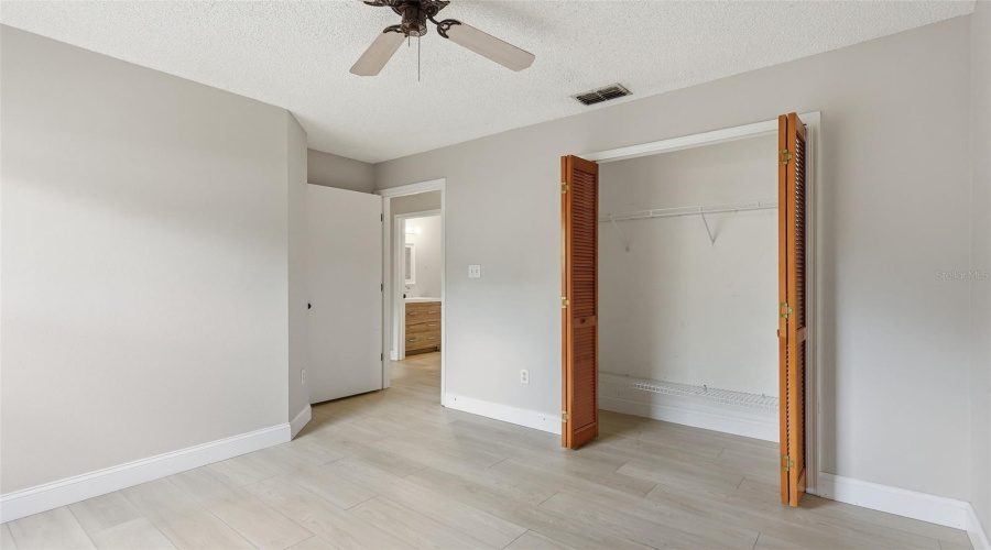 Oviedo, Florida 32765, 3 Bedroom Bedrooms, ,2 Bathroombathrooms,Residential,For Sale,Aquarius,0,Mfro6411427