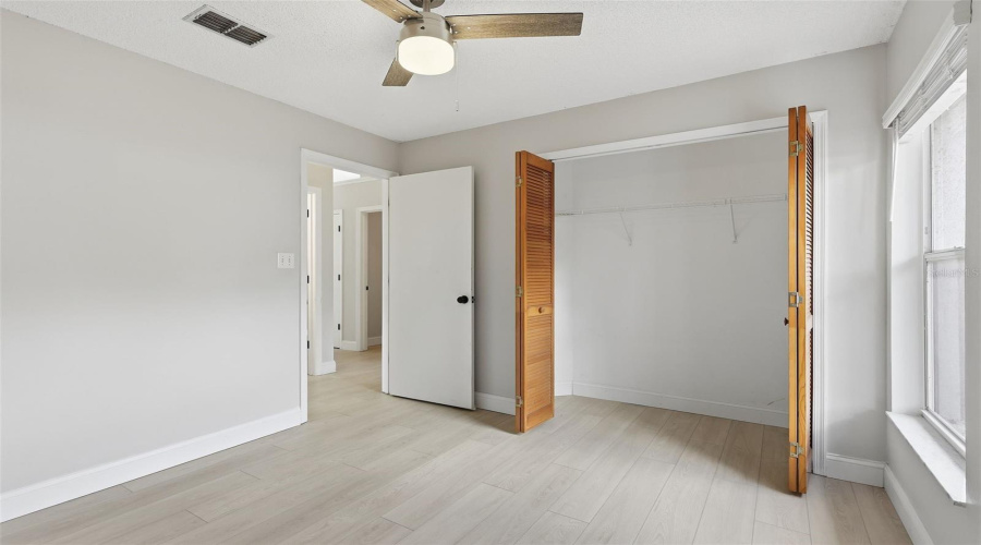 Oviedo, Florida 32765, 3 Bedroom Bedrooms, ,2 Bathroombathrooms,Residential,For Sale,Aquarius,0,Mfro6411427