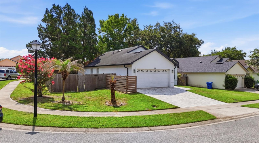 Oviedo, Florida 32765, 3 Bedroom Bedrooms, ,2 Bathroombathrooms,Residential,For Sale,Aquarius,0,Mfro6411427