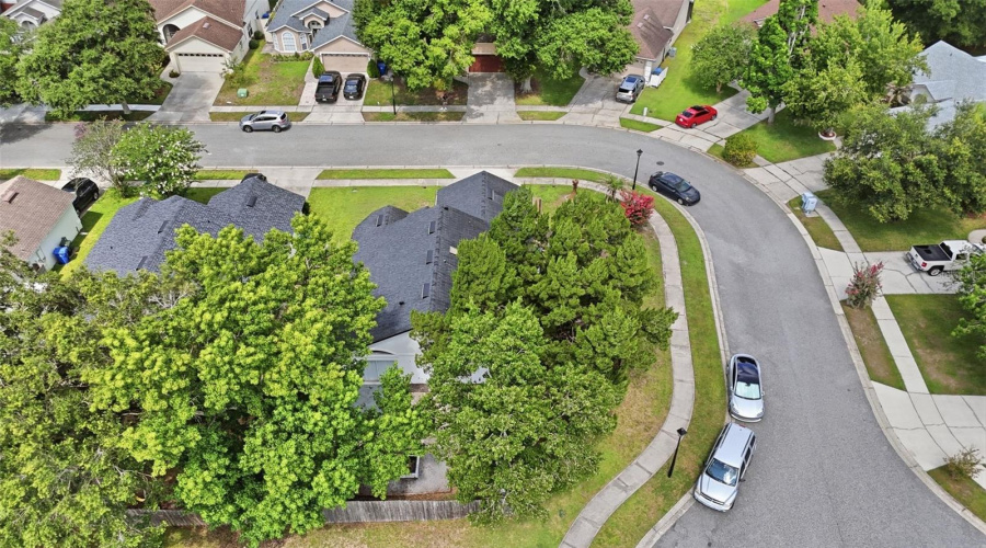 Oviedo, Florida 32765, 3 Bedroom Bedrooms, ,2 Bathroombathrooms,Residential,For Sale,Aquarius,0,Mfro6411427