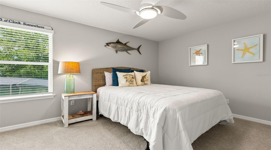 Oviedo, Florida 32765, 4 Bedroom Bedrooms, ,3 Bathroombathrooms,Residential,For Sale,Lake Hall,0,Mfro6432548