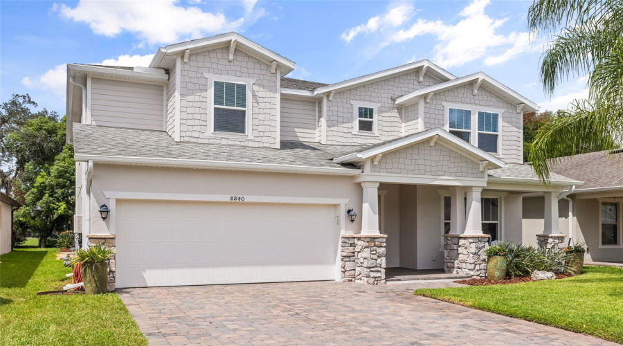 Oviedo, Florida 32765, 4 Bedroom Bedrooms, ,3 Bathroombathrooms,Residential,For Sale,Lake Hall,0,Mfro6432548
