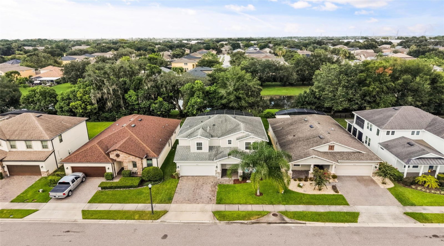 Oviedo, Florida 32765, 4 Bedroom Bedrooms, ,3 Bathroombathrooms,Residential,For Sale,Lake Hall,0,Mfro6432548