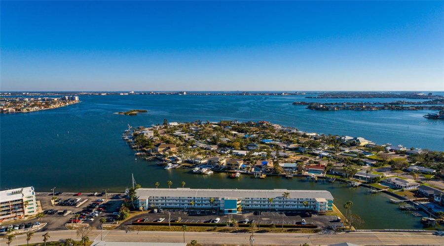 Shore Plaza Condos On Boca Ciega Bay. Residential Pasadena Island Is A Great Walking Area &Amp; Just Over The Small Bridge.
