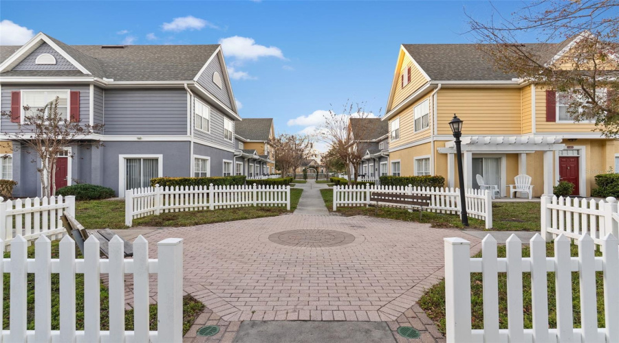 Shared Courtyard Entrance