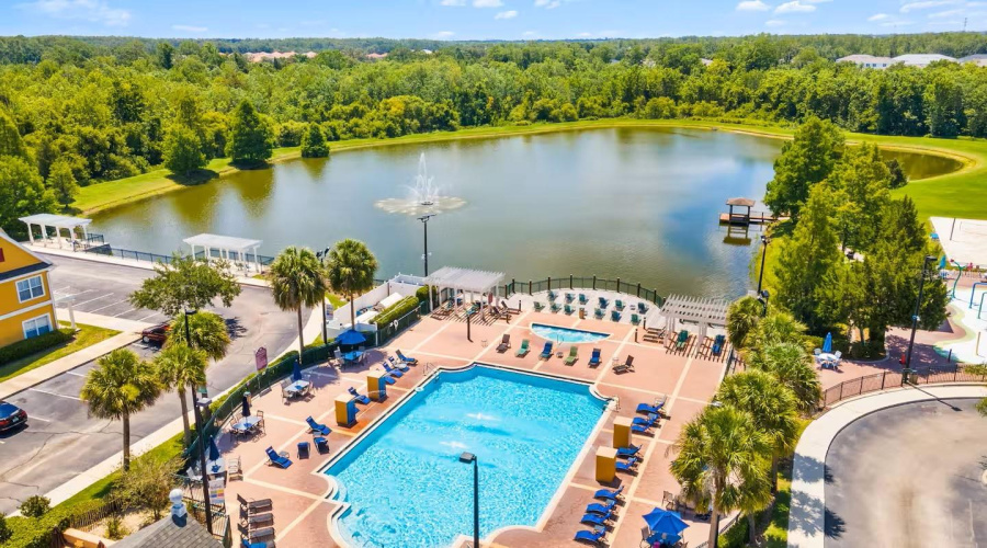 Community Pool And Lakeview