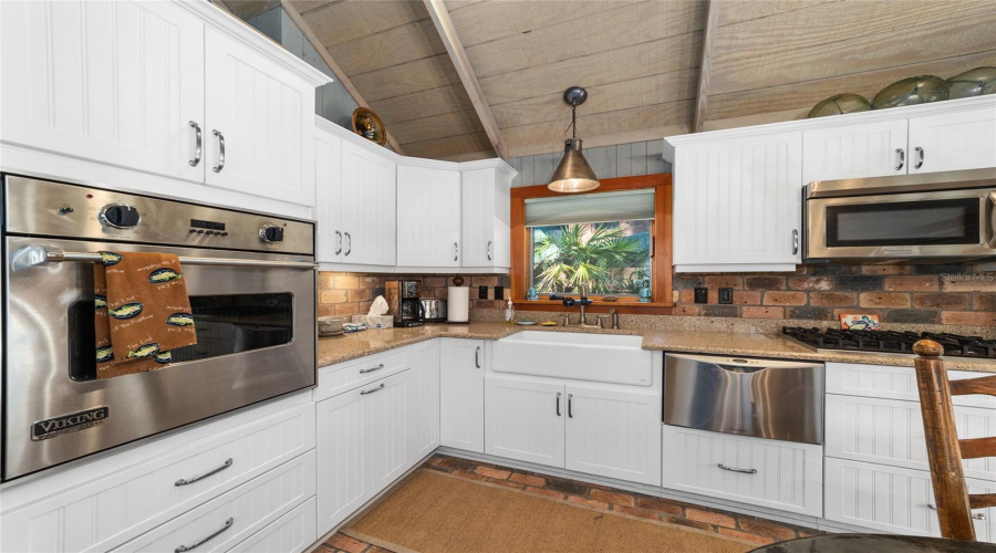Dunnellon, Florida 34432, 1 Bedroom Bedrooms, ,1 Bathroombathrooms,Residential,For Sale,185Th,0,Mfrtb8418268