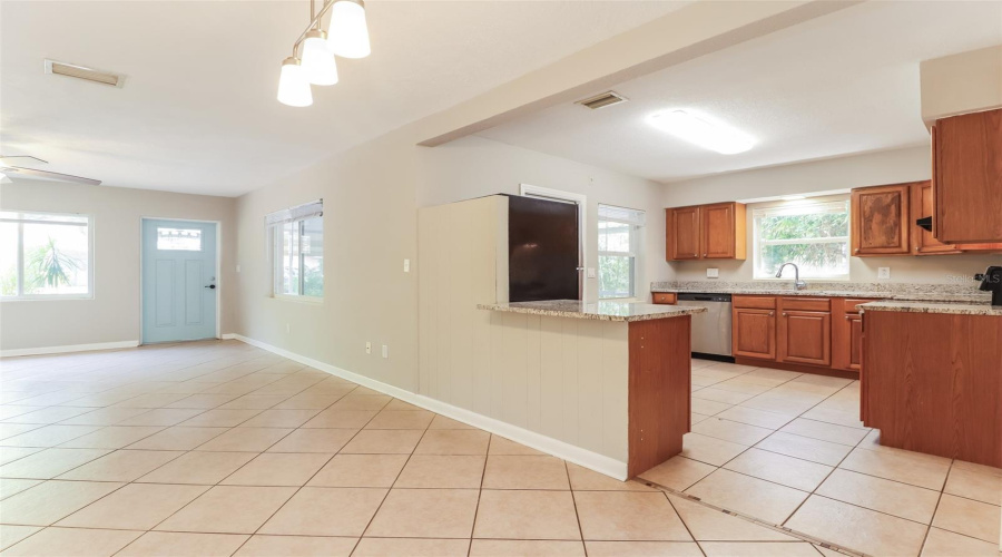 Largo, Florida 33770, 3 Bedroom Bedrooms, ,1 Bathroombathrooms,Residential,For Sale,Edna,0,Mfro6407031