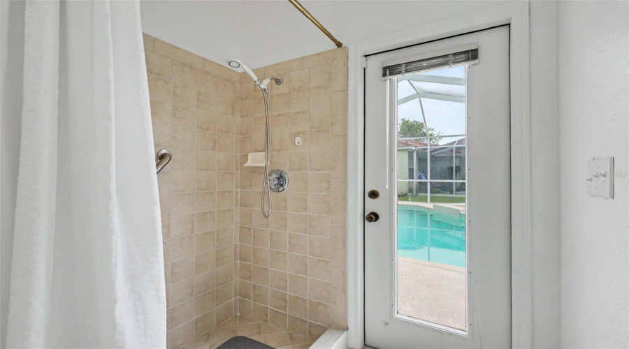 Odessa, Florida 33556, 4 Bedroom Bedrooms, ,3 Bathroombathrooms,Residential,For Sale,Royal Dublin,0,Mfrtb8533408