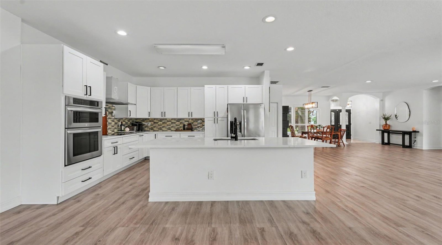 Odessa, Florida 33556, 4 Bedroom Bedrooms, ,3 Bathroombathrooms,Residential,For Sale,Royal Dublin,0,Mfrtb8533408