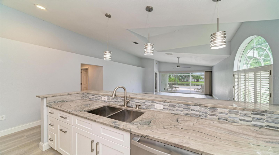 Sarasota, Florida 34243, 3 Bedroom Bedrooms, ,2 Bathroombathrooms,Residential,For Sale,Eleanor,0,Mfra4703667