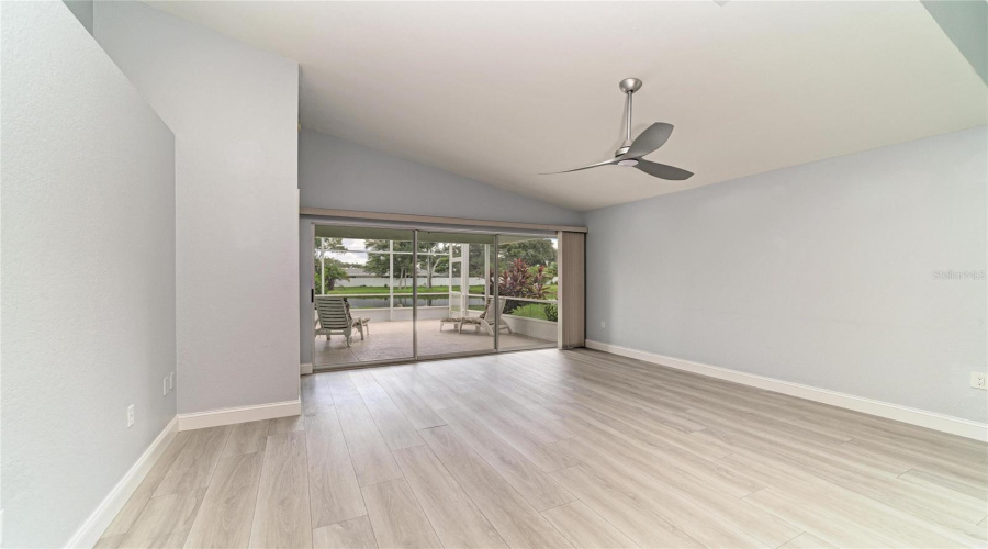 Sarasota, Florida 34243, 3 Bedroom Bedrooms, ,2 Bathroombathrooms,Residential,For Sale,Eleanor,0,Mfra4703667