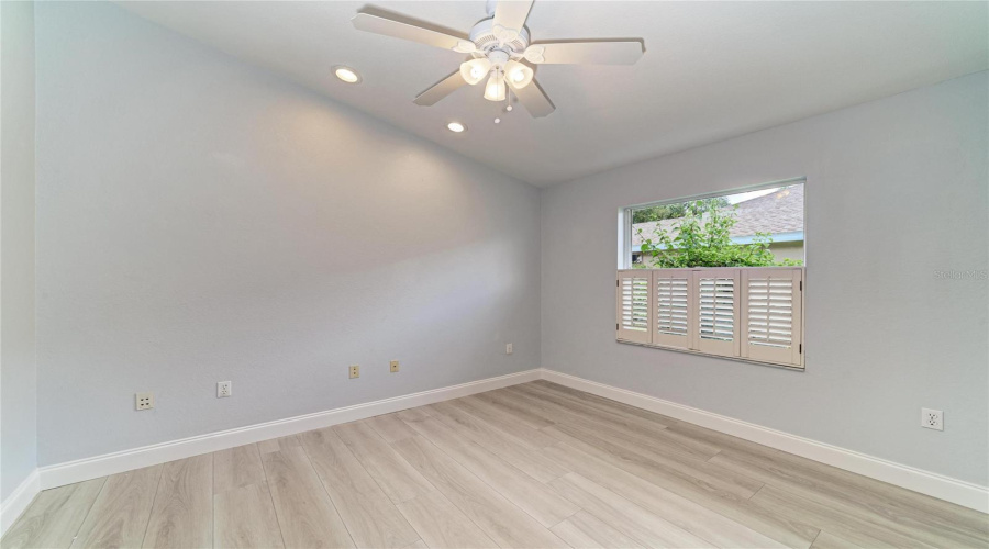 Sarasota, Florida 34243, 3 Bedroom Bedrooms, ,2 Bathroombathrooms,Residential,For Sale,Eleanor,0,Mfra4703667